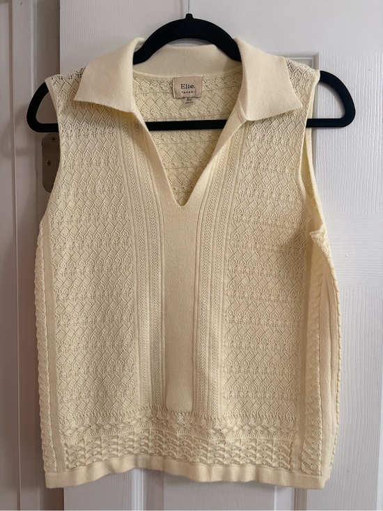 Elie Tahari Tops - Elie Tahari sleeveless sweater blouse top collared cream knit stretch office M